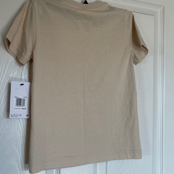 Nike khaki cargo shorts (s)  and short sleeve t shirt (NWT M) - Picture 6 of 6